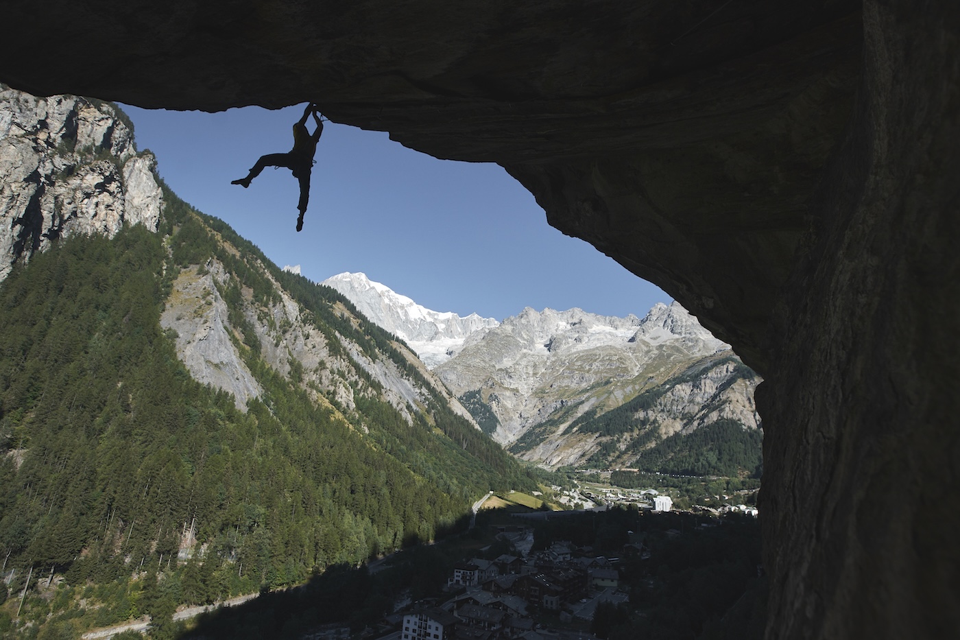 20220801 Fessura Marco LT 9377 Marco Sappa Mountain Guide Courmayeur